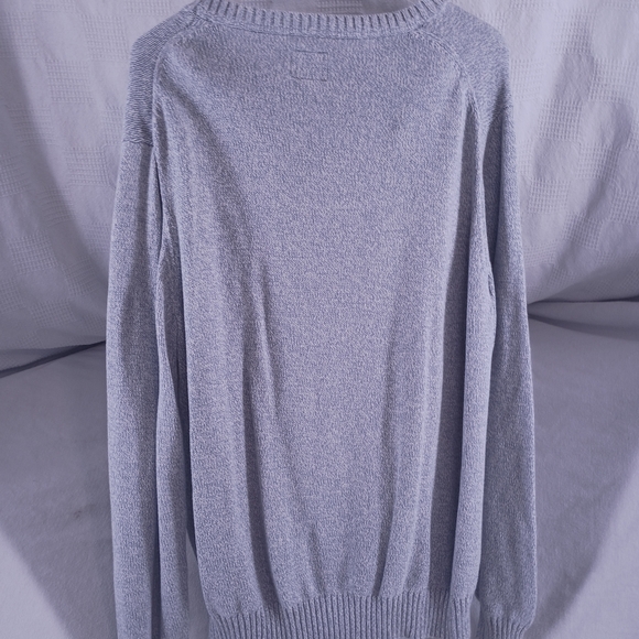St. John's Bay Gray Sweater - Picture 15 of 16